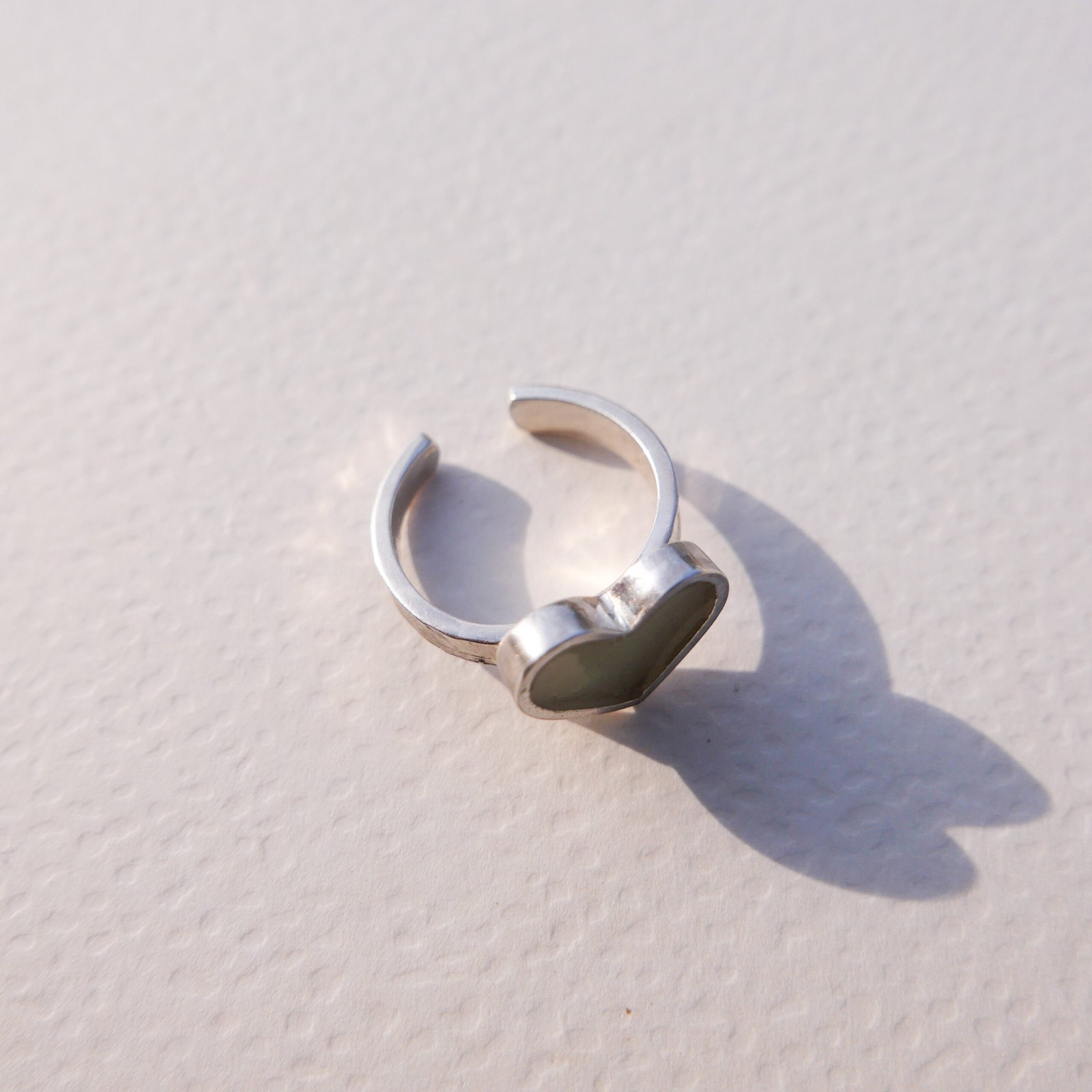 Glowing Heart Ring - Image 8